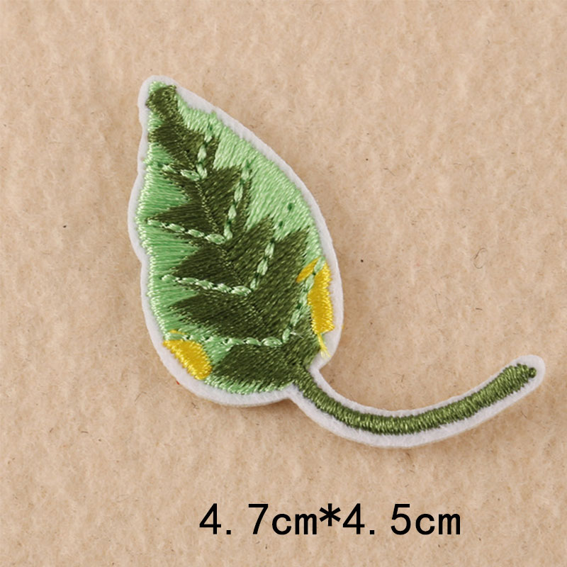 Parche pequeño bordado de dibu - Embroidery Egg reseña y precio